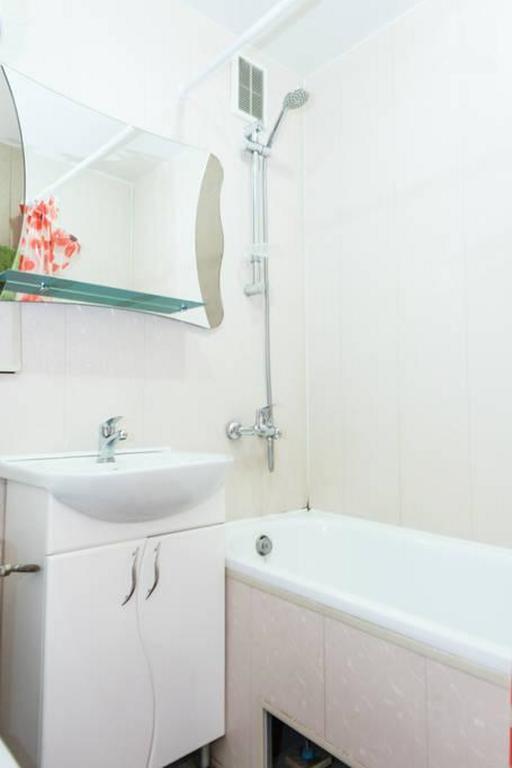 Apartment On Sobornyi Avenue 143 Near Intourist Hotel Zaporizhia Exterior foto